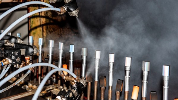 服务器面板配件的表面处理技术要点