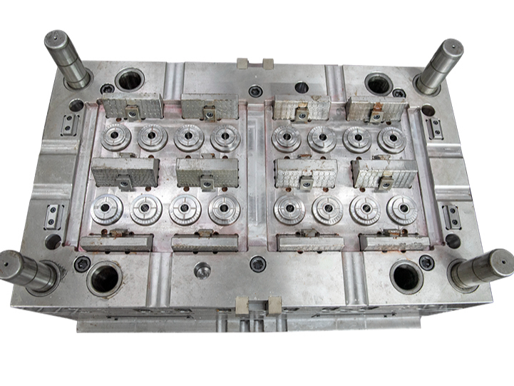 唇泥空管精密注塑模具加工 唇泥空管精密注塑模具加工