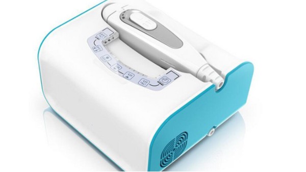 双色注塑工艺:破解高端美容仪一体化机身的设计困局