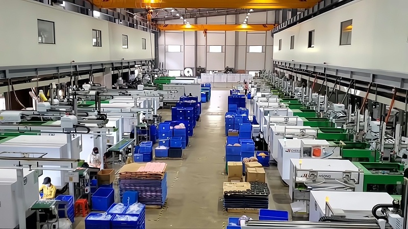 越南注塑车间 越南注塑车间